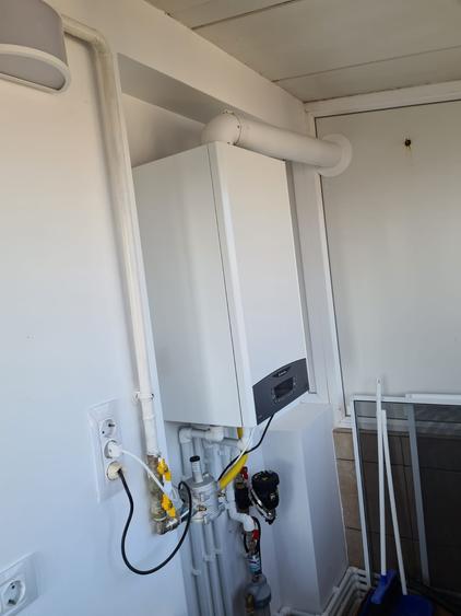 Apartament cu 2 camere decomandat în Micro 19