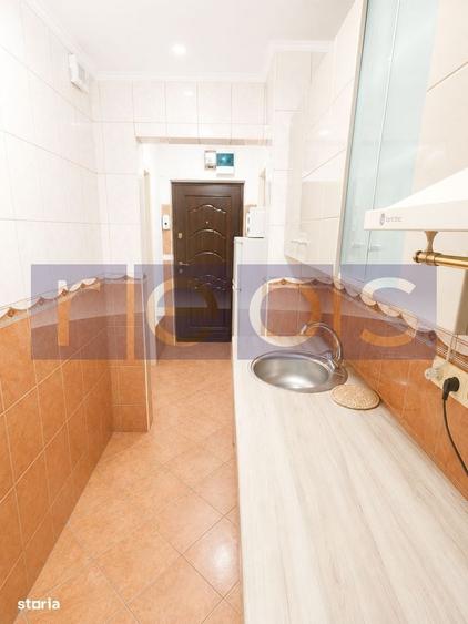 Apartament cu 2 camere semidecomandat în Tei