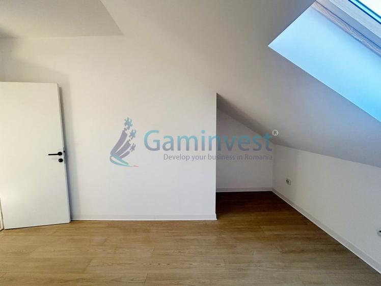 Casă individuală cu 6 camere cu Canalizare în Ultracentral