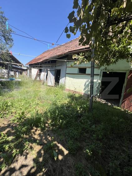 Casă individuală cu 3 camere cu Garaj în Industrială