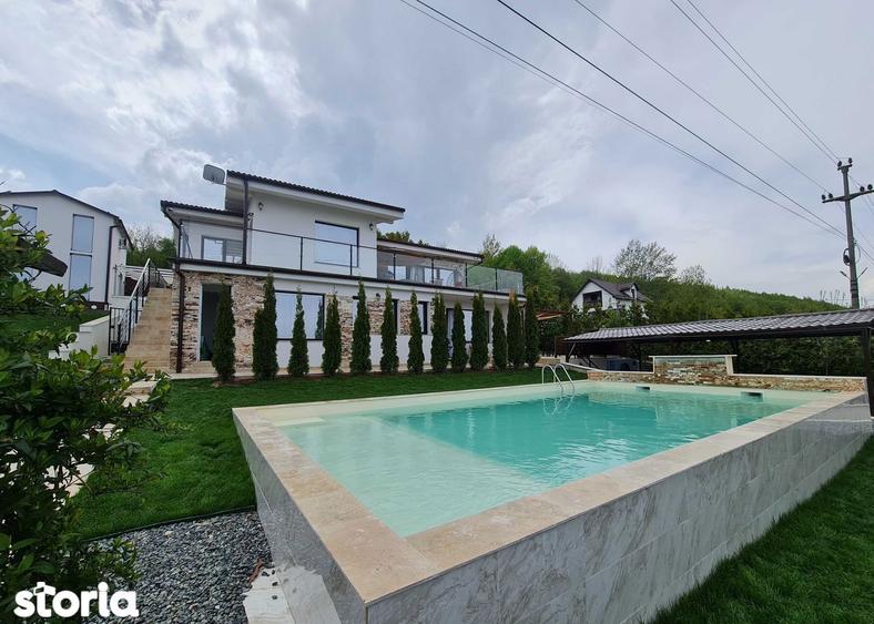 Casă cu 6 camere cu Piscina în Feleacu