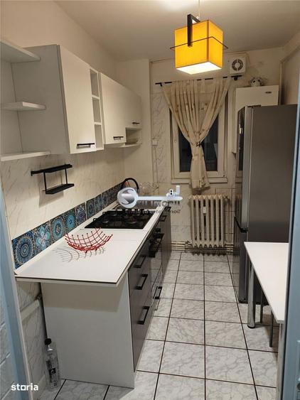 Apartament cu 2 camere semidecomandat, mobilat în Mircea cel Bătrân
