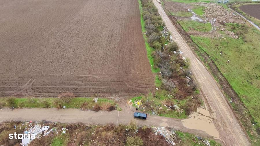 Teren de 10000 mp, în Găneasa