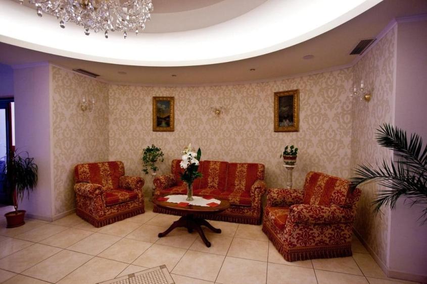 Hotel/Pensiune, în Central