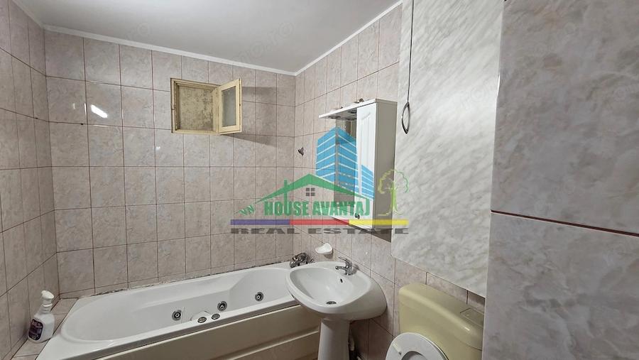 Apartament cu 3 camere decomandat în Brăilei