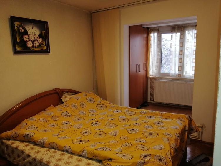 Apartament cu 2 camere decomandat în Micro 14