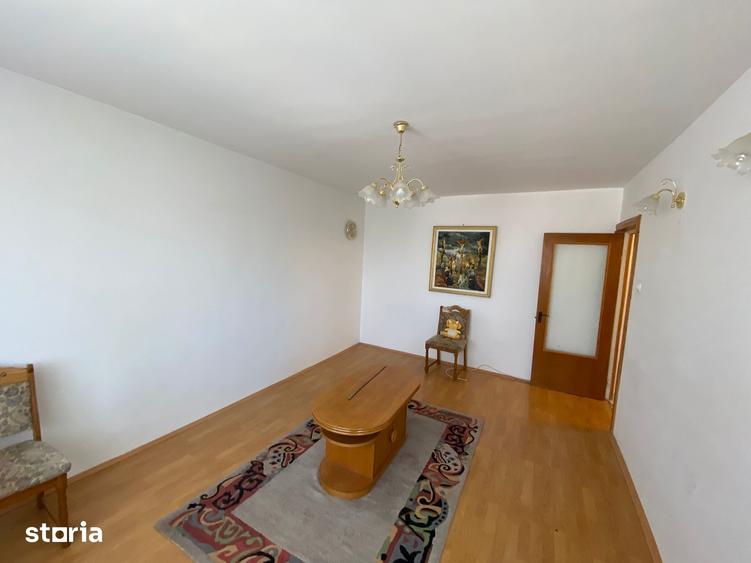 Apartament cu 3 camere în C5