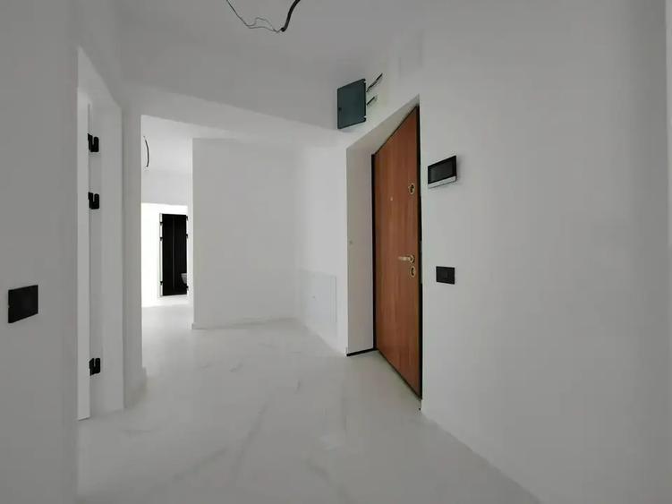 Apartament cu 2 camere decomandat în Theodor Pallady