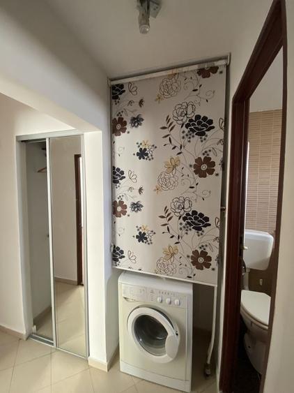 Apartament cu 3 camere decomandat în Dristor