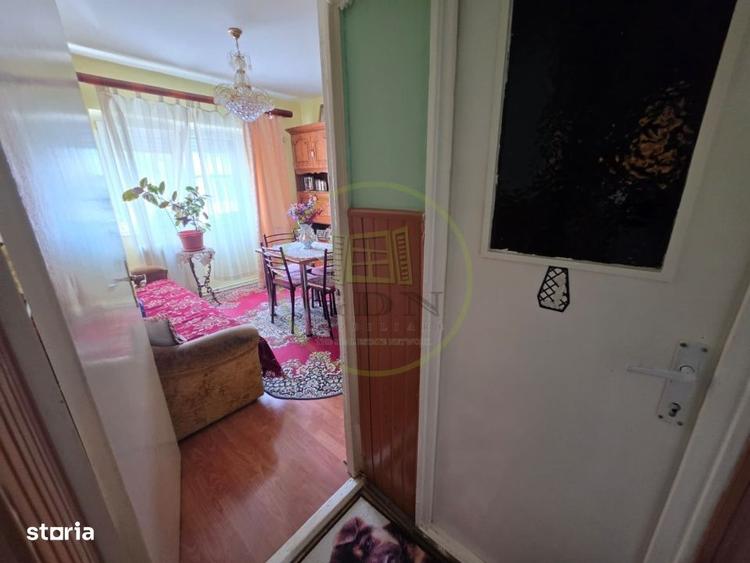 Apartament cu 4 camere decomandat în Hipodrom 3