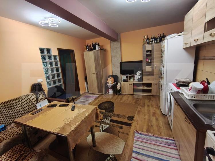 Apartament cu 2 camere semidecomandat, mobilat în Mănăștur