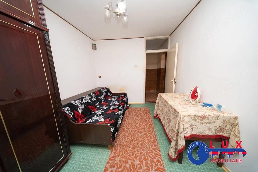 Apartament cu 3 camere decomandat în C5