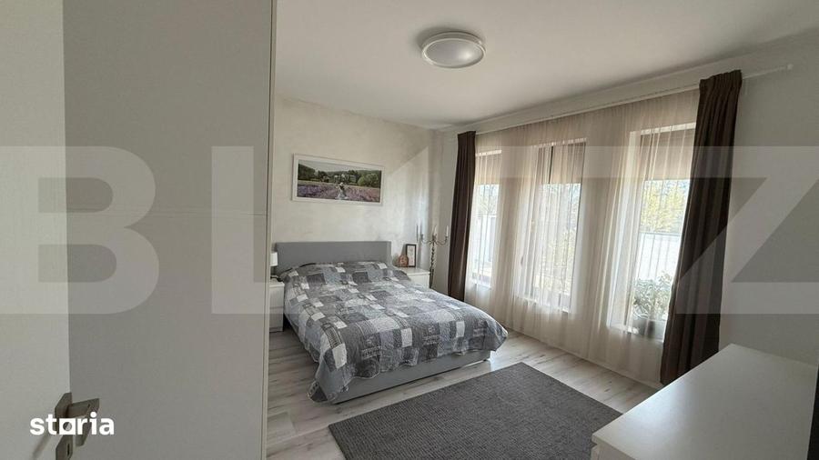 Casă cu 5 camere cu Teren 798 Mp în Peciu Nou