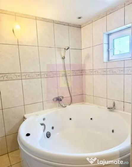 Apartament cu 4 camere decomandat în Unirii