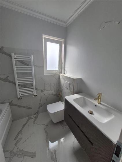 Duplex cu 4 camere cu Canalizare în Moșnița Nouă