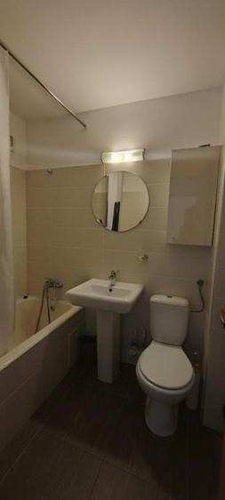 Apartament cu 2 camere semidecomandat, mobilat în Baba Novac