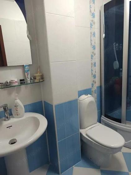 Casă cu Teren 698 Mp în Albert