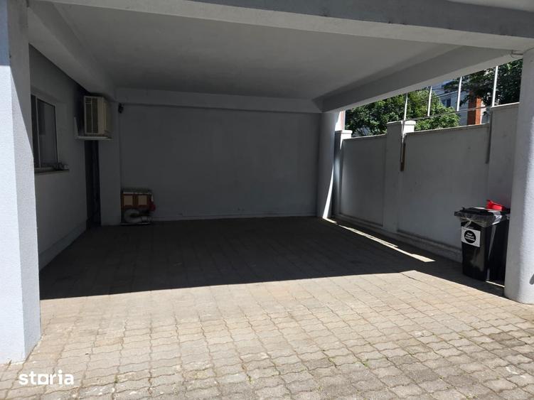 Casă cu 8 camere cu Teren 500 Mp în Elisabetin