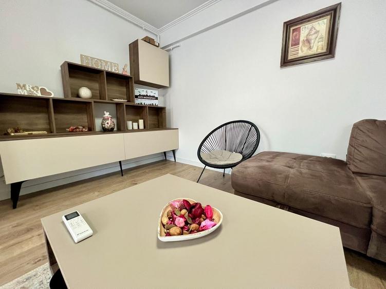 Apartament cu 2 camere semidecomandat, mobilat în Dâmbul Rotund