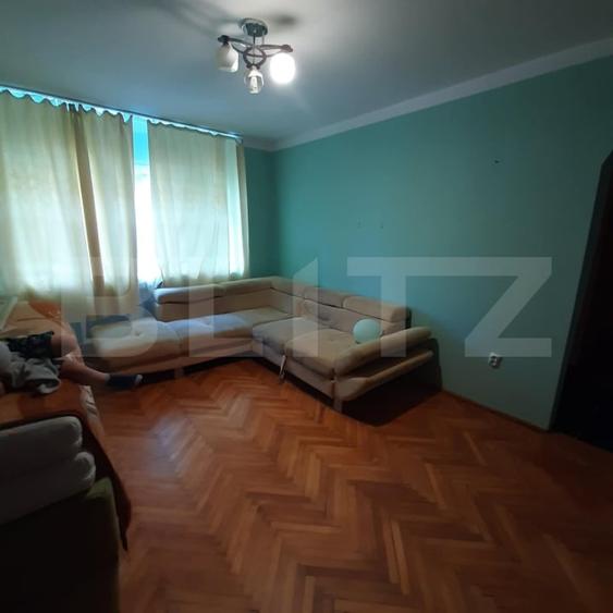 Apartament cu 3 camere decomandat, mobilat în Micro 16