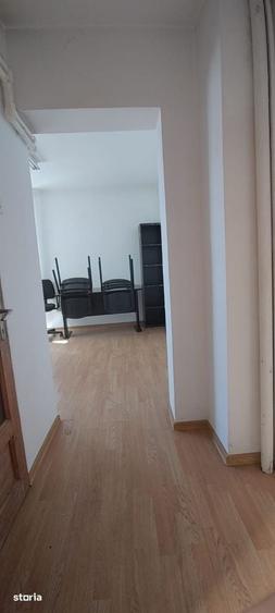 Spațiu comercial, de 319 mp, în Central