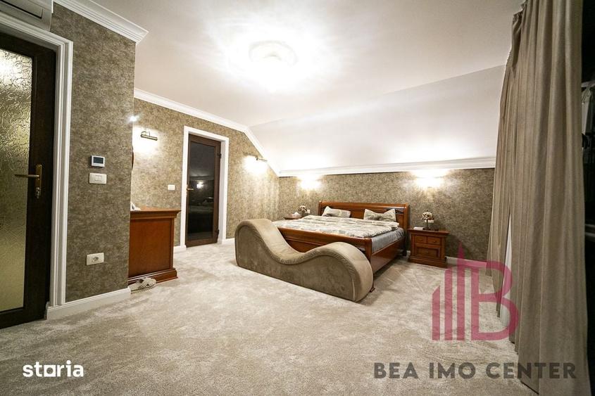 Casă cu 7 camere cu Teren 3492 Mp în Ghioroc
