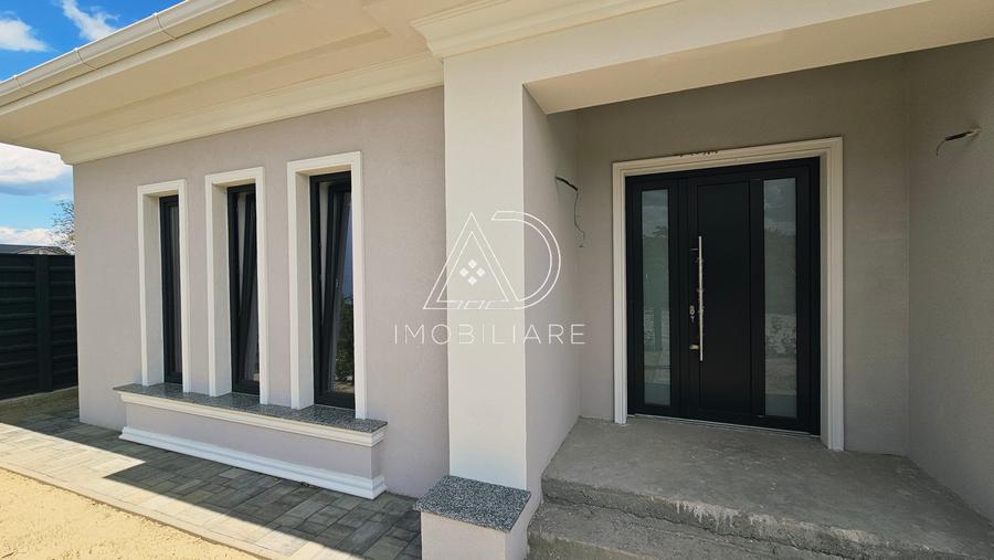 Casă individuală cu 3 camere cu Canalizare în Primăverii