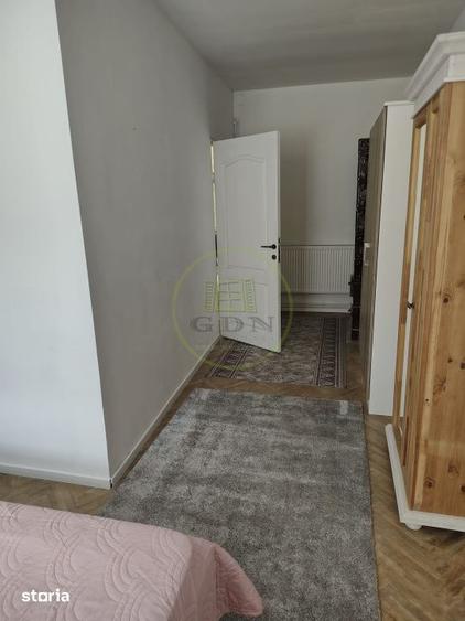Apartament cu 3 camere, mobilat în Central