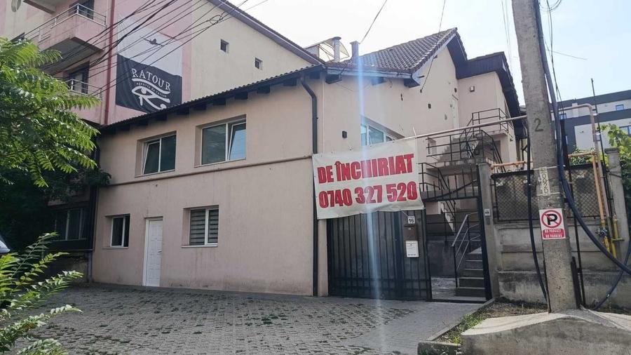 Casă cu 4 camere în Mărăști