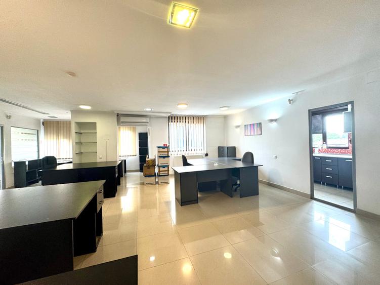 Apartament cu 6 camere decomandat, mobilat în 13 Septembrie