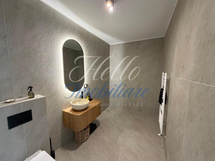 Apartament cu 3 camere semidecomandat, mobilat în Semicentral