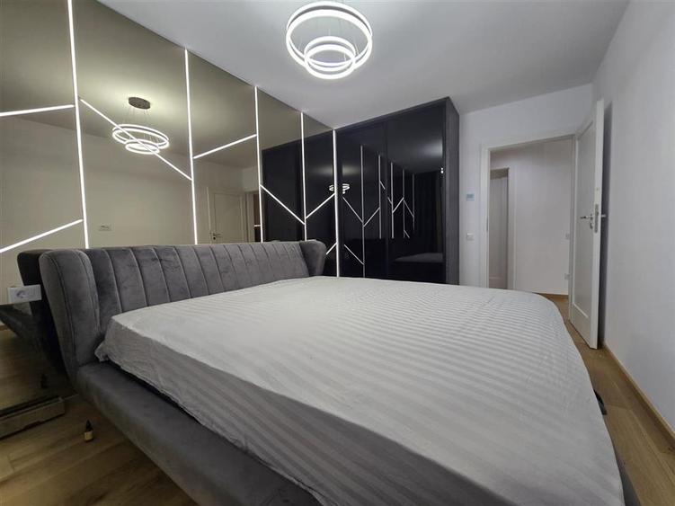 Apartament cu 2 camere decomandat în Centrul Istoric