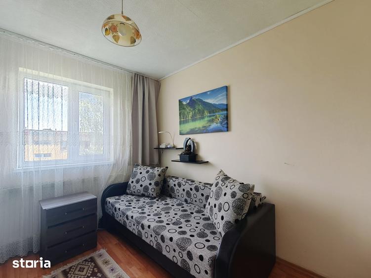 Apartament cu 3 camere în Florilor