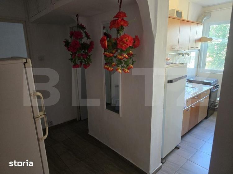 Apartament cu 3 camere semidecomandat în Central