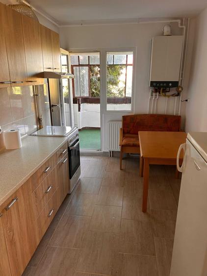Apartament cu 2 camere decomandat în Dosu Bricii