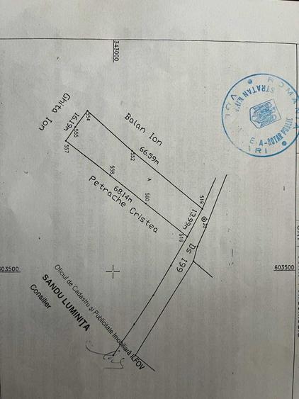 Teren de 985 mp, în Surlari