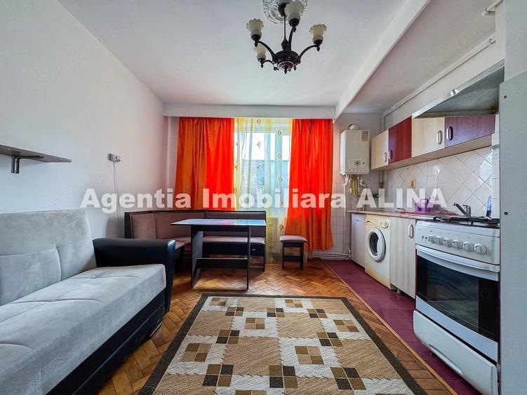 Garsonieră decomandată în Gojdu