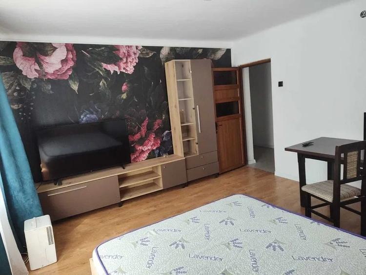 Apartament cu 3 camere decomandat, mobilat în Tudor Vladimirescu