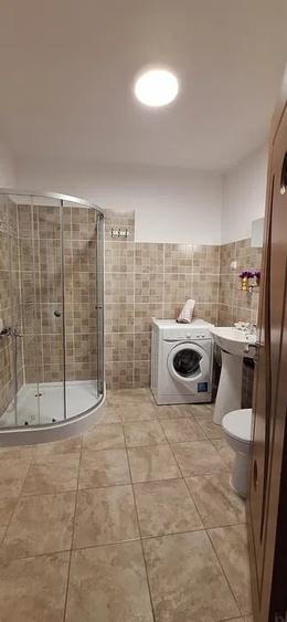 Apartament cu 2 camere semidecomandat, mobilat în Florești