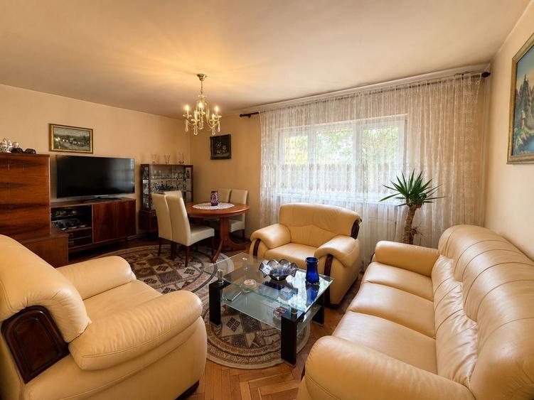 Apartament cu 4 camere decomandat în Mărăști