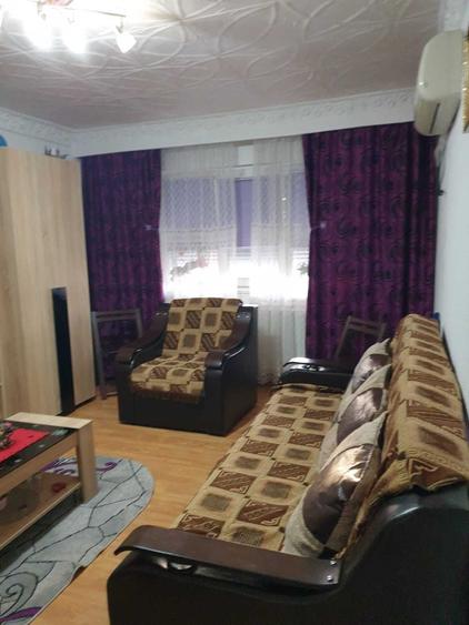 Apartament cu 2 camere decomandat în Poarta 6