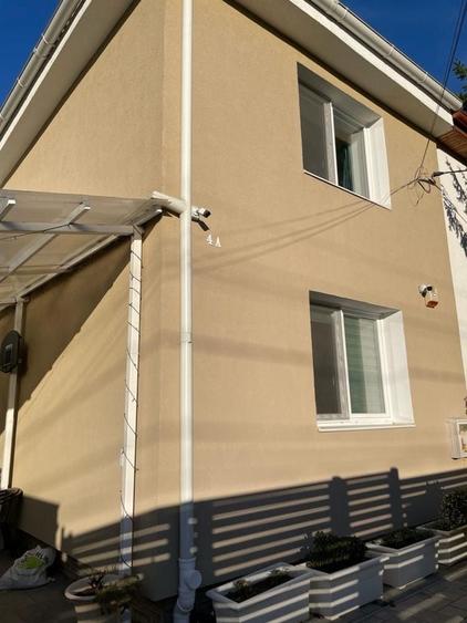 Casă cu 4 camere cu Teren 450 Mp în Calea Dumbrăvii