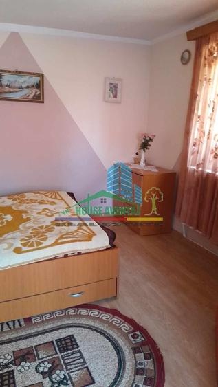 Casă individuală cu 4 camere cu Canalizare în Rucăreni