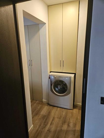 Apartament cu 3 camere semidecomandat în Drumul Taberei