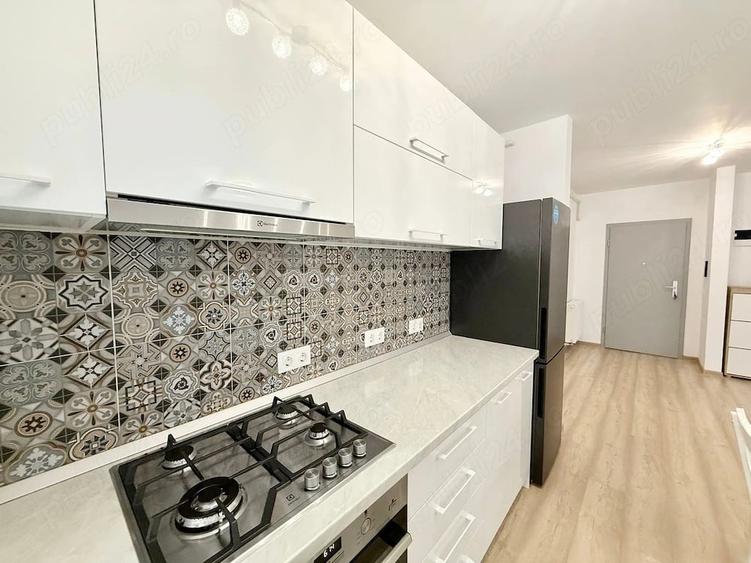 Apartament cu 3 camere decomandat în Bartolomeu