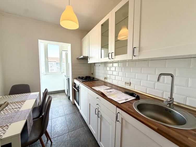 Apartament cu 2 camere decomandat, mobilat în Aradului
