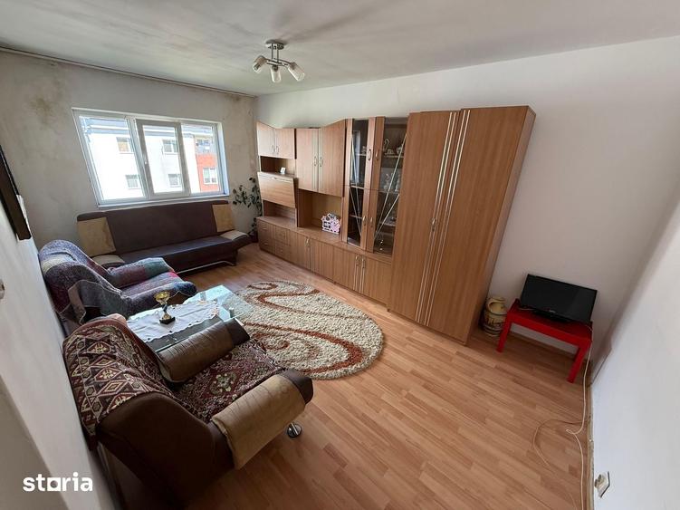 Apartament cu 2 camere decomandat în Traian