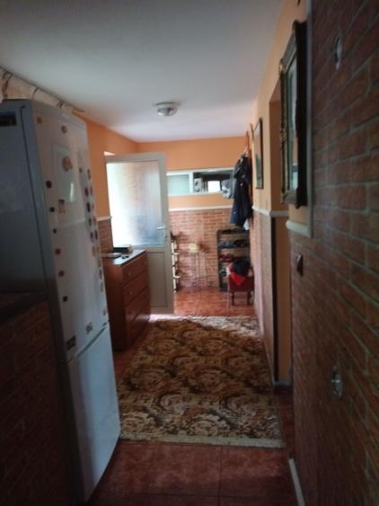 Casă cu 3 camere în Tunari