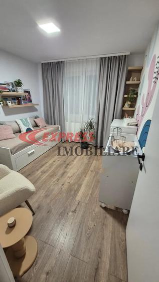 Apartament cu 3 camere semidecomandat în Dristor