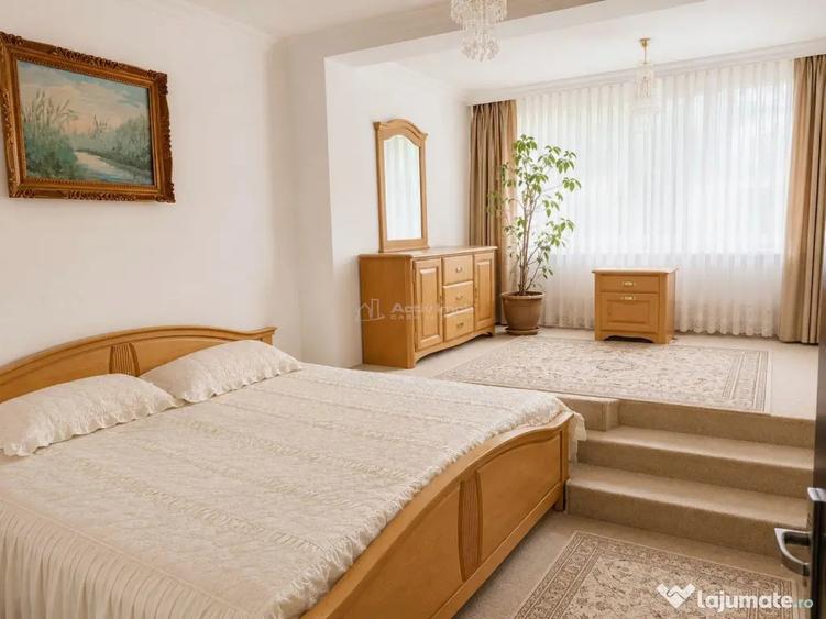 Casă cu 7 camere cu Teren 1200 Mp în Ferneziu
